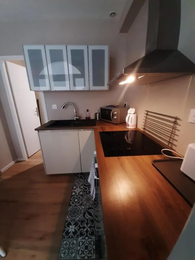 T2 50 à 60 M2 déplacement PRO ou couple avec enfants Les Hauts De Bourg Appartement