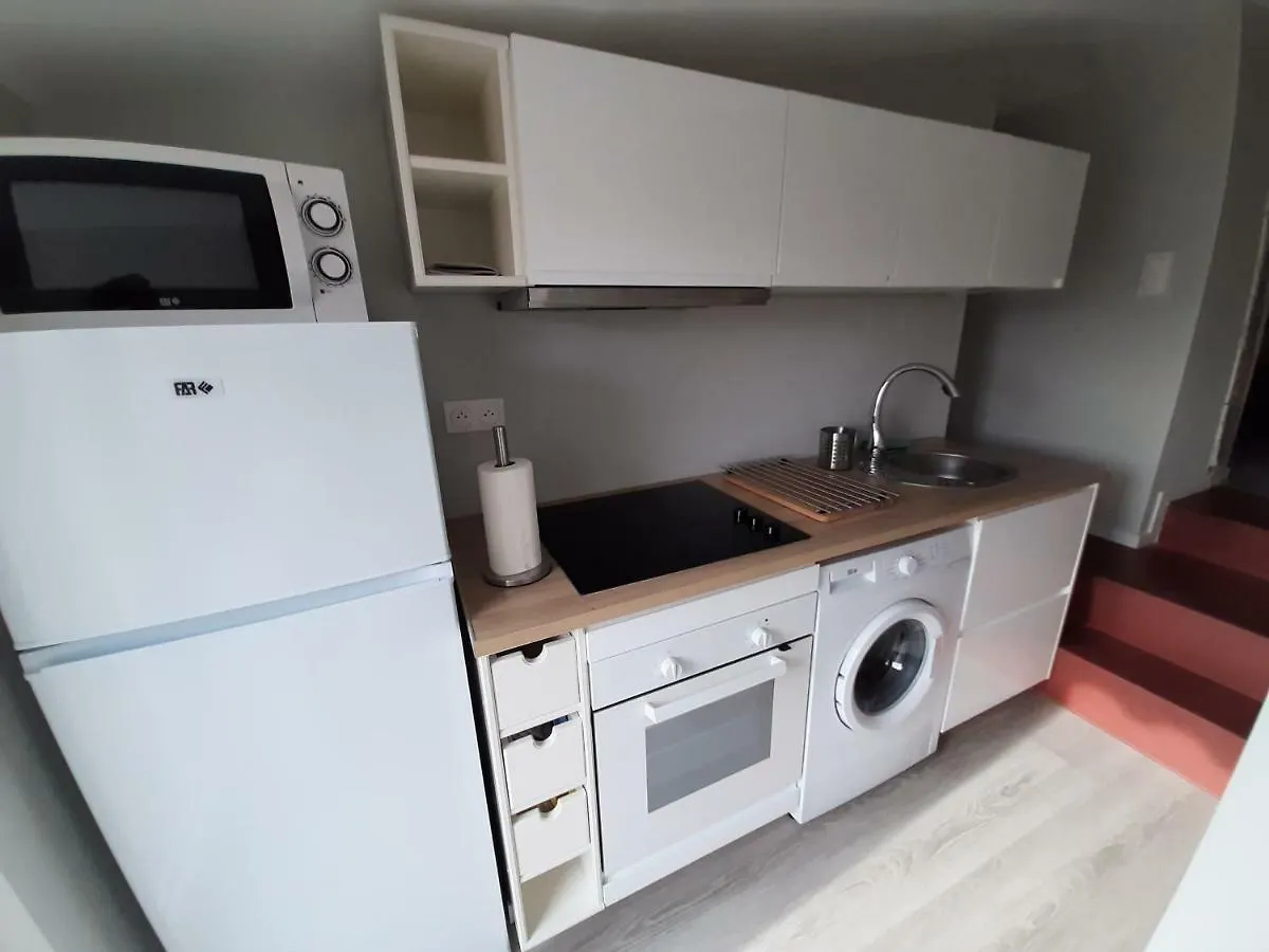 T2 50 à 60 M2 déplacement PRO ou couple avec enfants Les Hauts De Bourg Bourg-Saint-Andéol