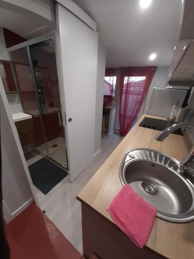 T2 50 à 60 M2 déplacement PRO ou couple avec enfants Les Hauts De Bourg 0*, Bourg-Saint-Andéol France