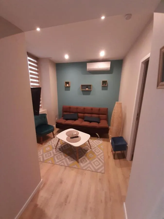 T2 50 à 60 M2 déplacement PRO ou couple avec enfants Les Hauts De Bourg Bourg-Saint-Andéol