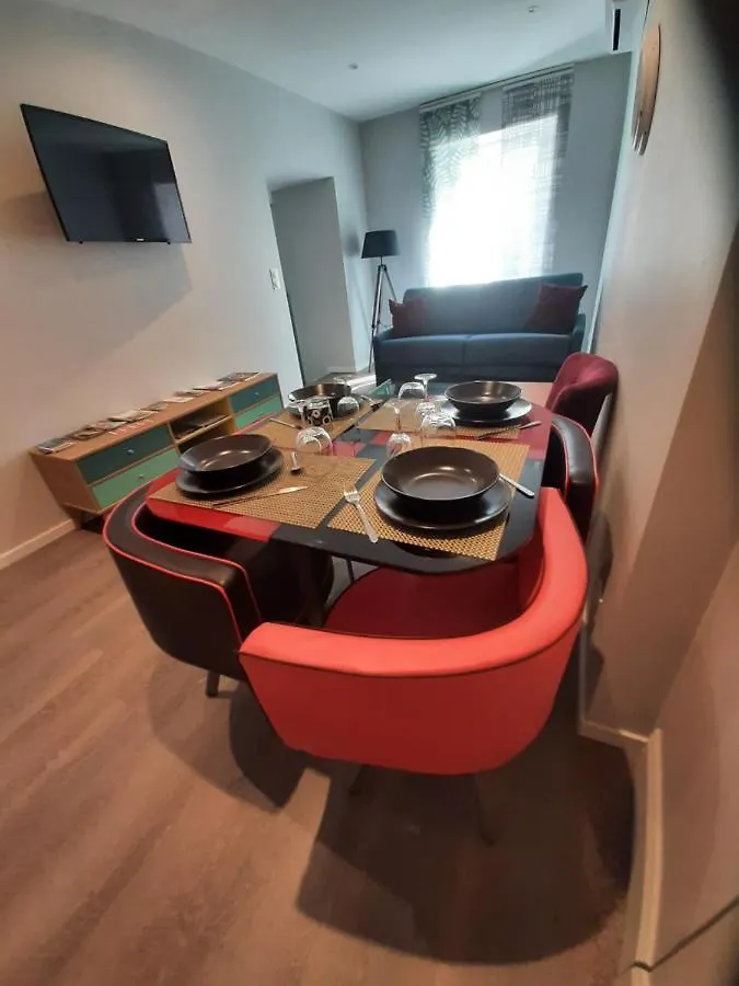 T2 50 à 60 M2 déplacement PRO ou couple avec enfants Les Hauts De Bourg Appartement