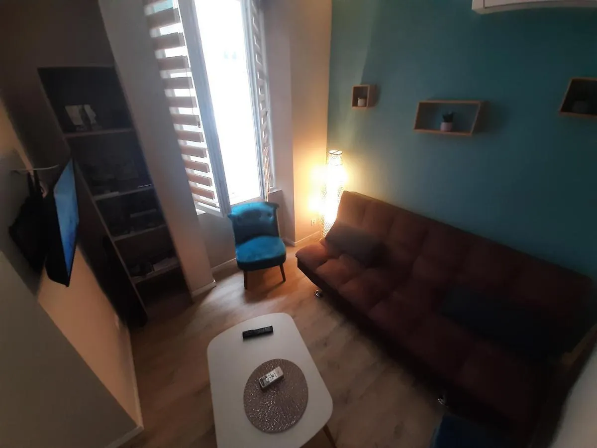T2 50 à 60 M2 déplacement PRO ou couple avec enfants Les Hauts De Bourg Appartement