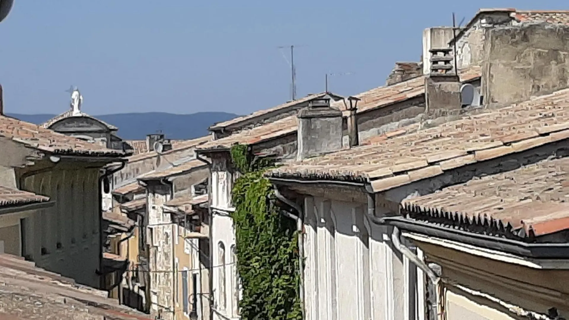T2 50 à 60 M2 déplacement PRO ou couple avec enfants Les Hauts De Bourg